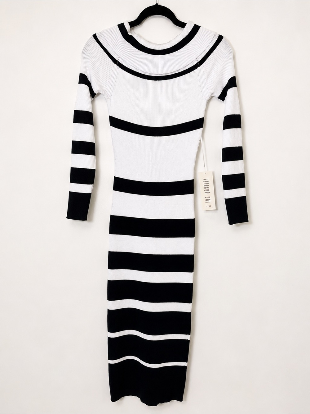 Striped Long Sleeve Knit Midi Dress - White & Black